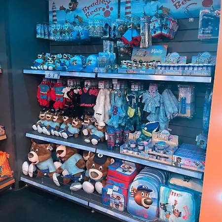 Caravan - Sleeps Up To 8 & Free Parking Holiday home *