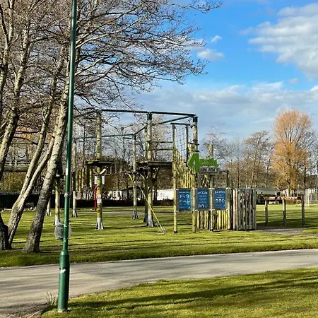 Caravan - Sleeps Up To 8 & Free Parking Holiday home